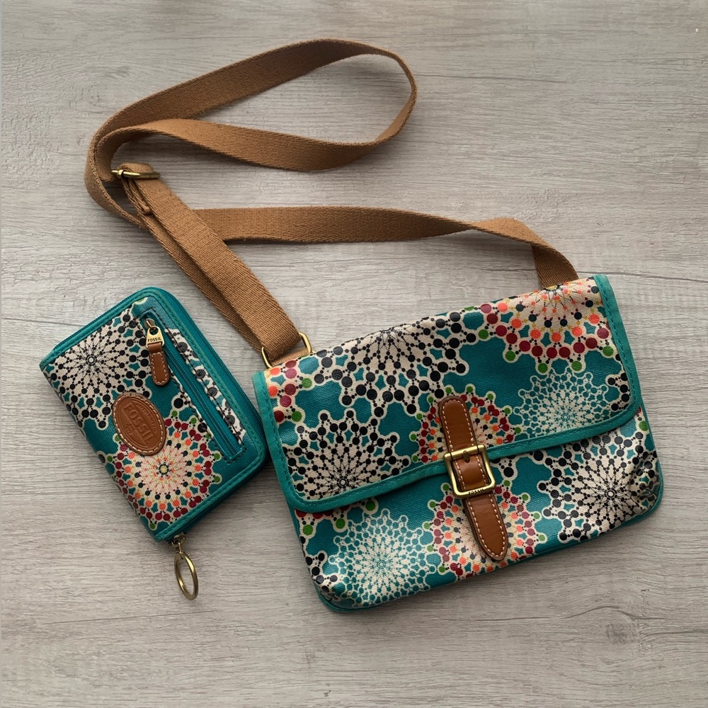 Crossover Fossil purse with matching wallet